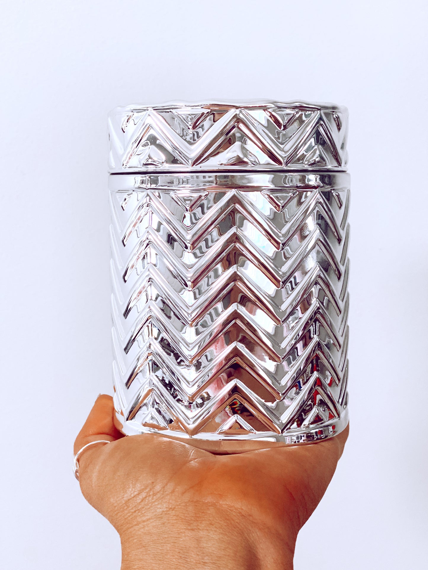 D E C E M B E R 4.0 || Vessel